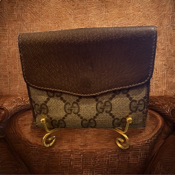 Gucci Small Vintage Wallet with Iconic Stripe - Picture 2 of 6